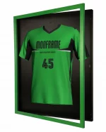 Trikotrahmen TeamFrame Grün-Schwarz / Hintergrund: Schwarz