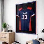 Trikotrahmen TeamFrame Blau-Rot / Hintergrund: Schwarz – Bild 3