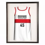 Trikotrahmen TeamFrame Schwarz-Rot / Hintergrund: Weiß – Bild 4